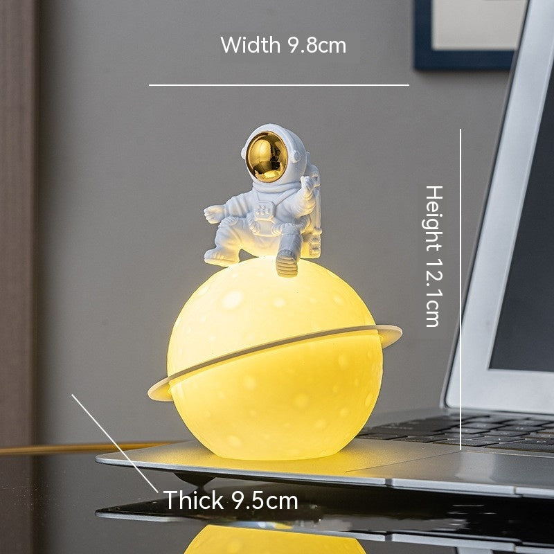 Astronaut Small Night Lamp